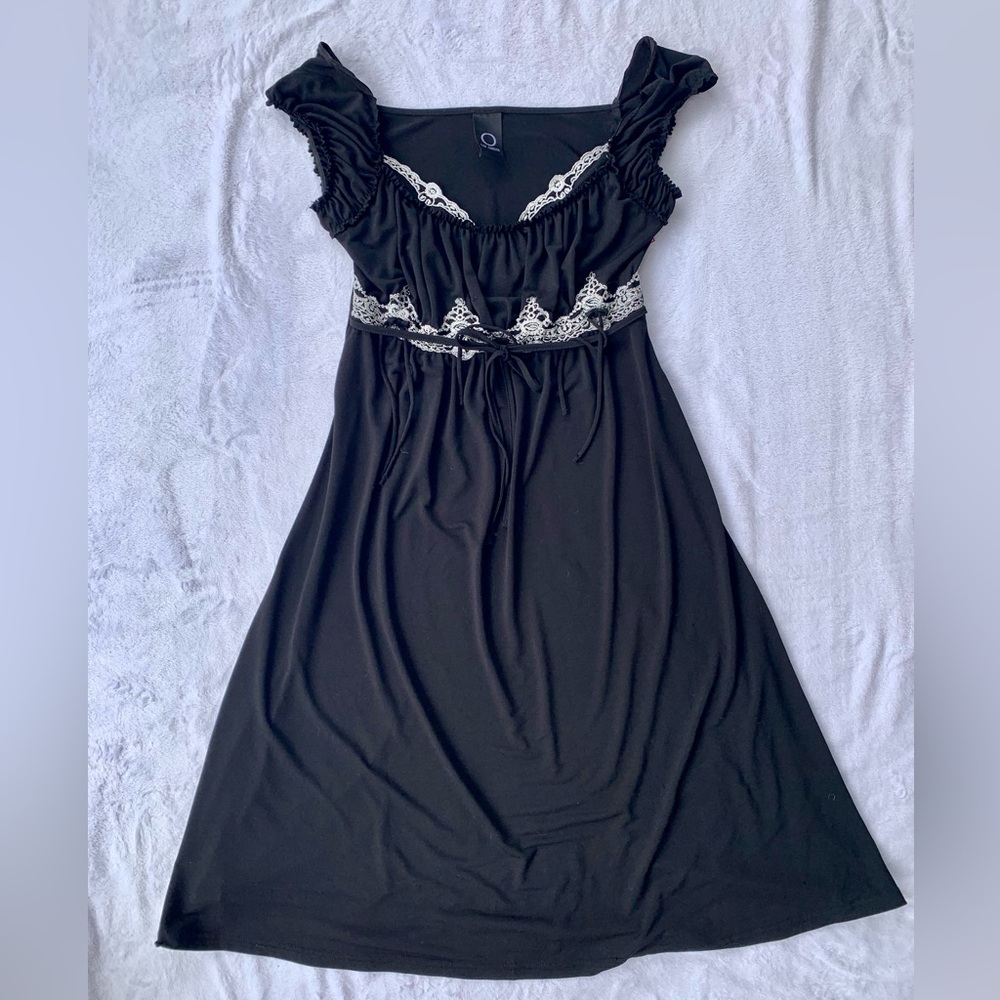 Vintage 90’s Knee Length Dress Size M